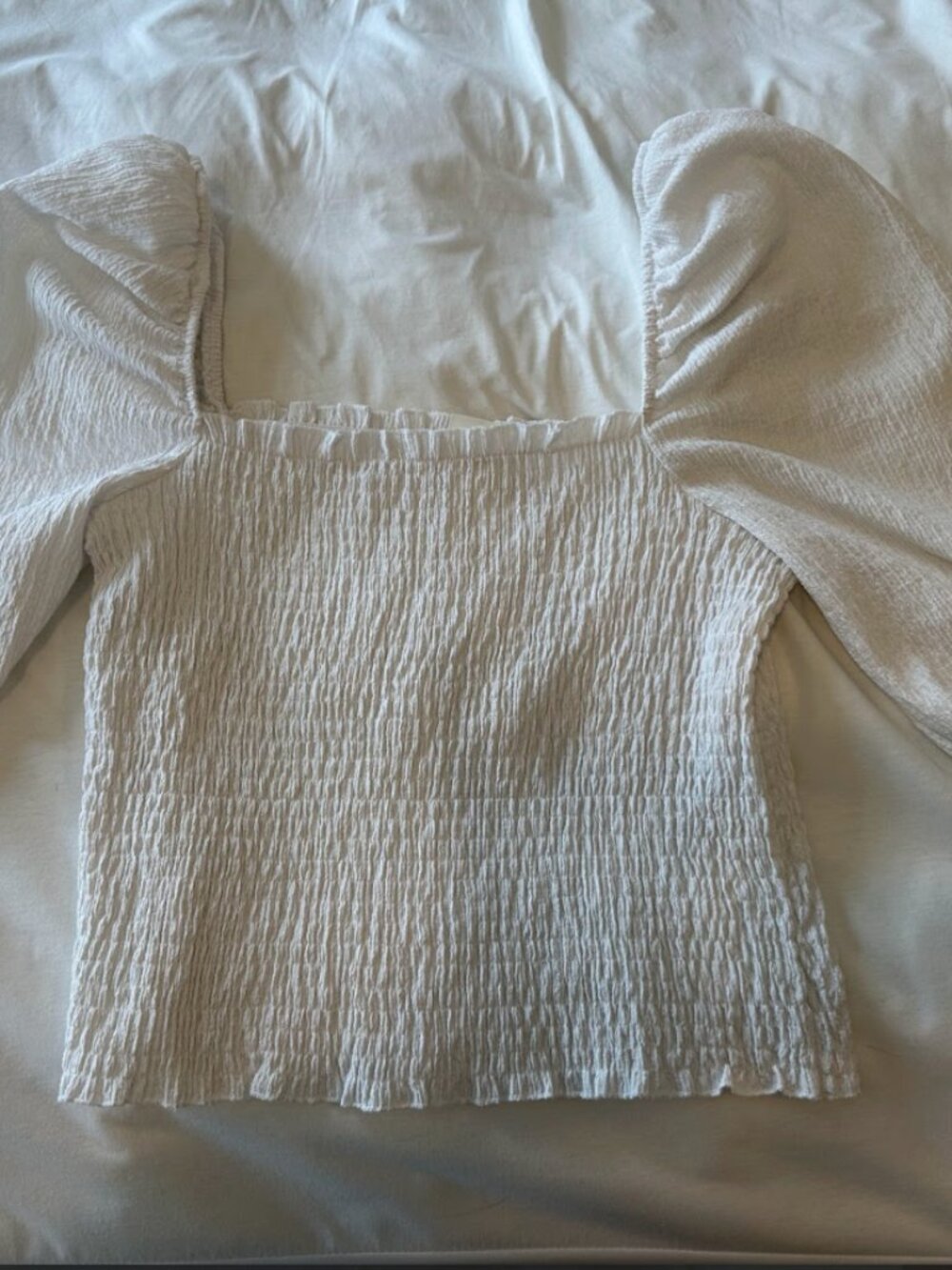 H&M white puff short sleeve smocked going out top